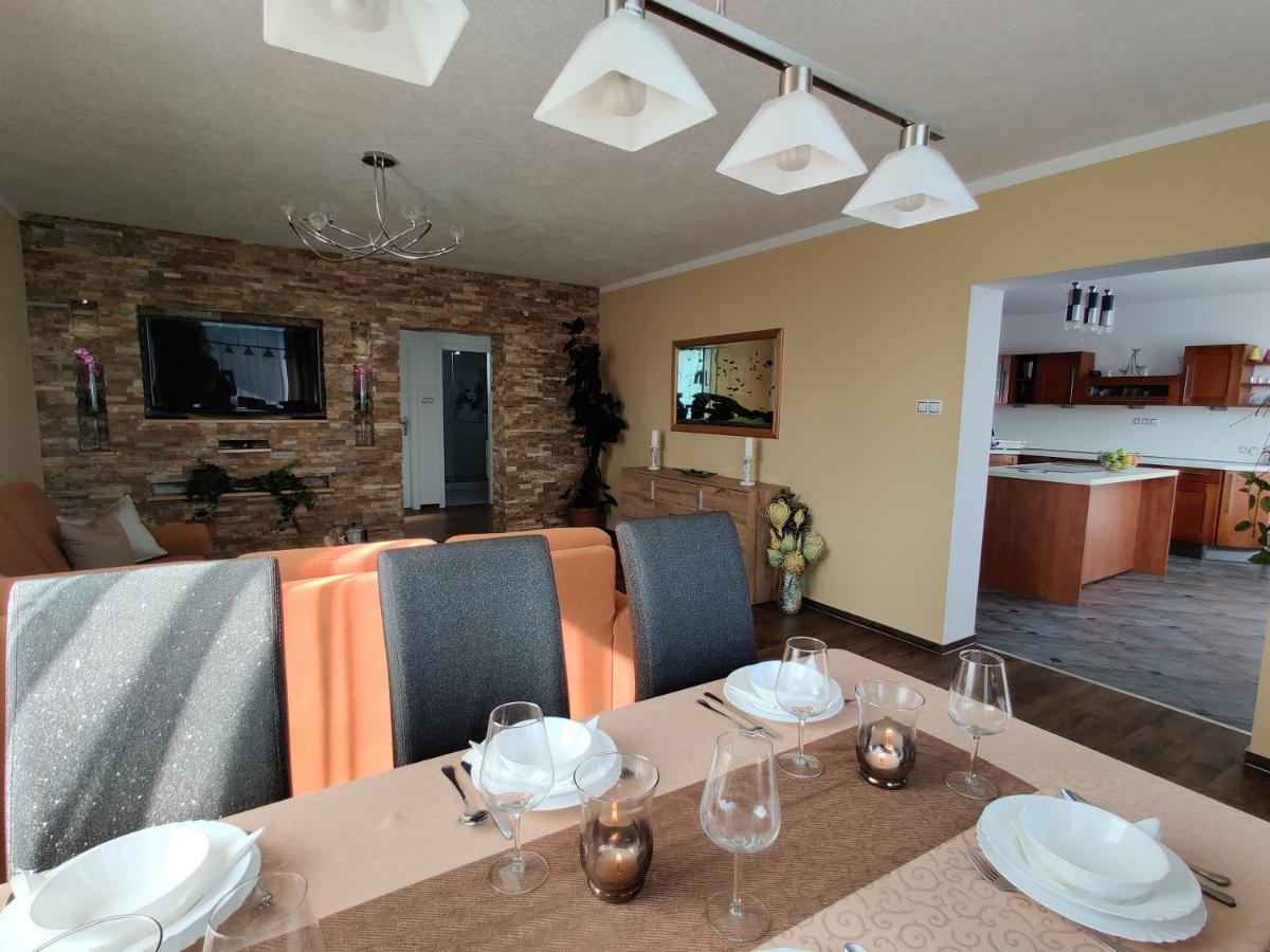 Apartmany V Nasem Olomouc Ngoại thất bức ảnh