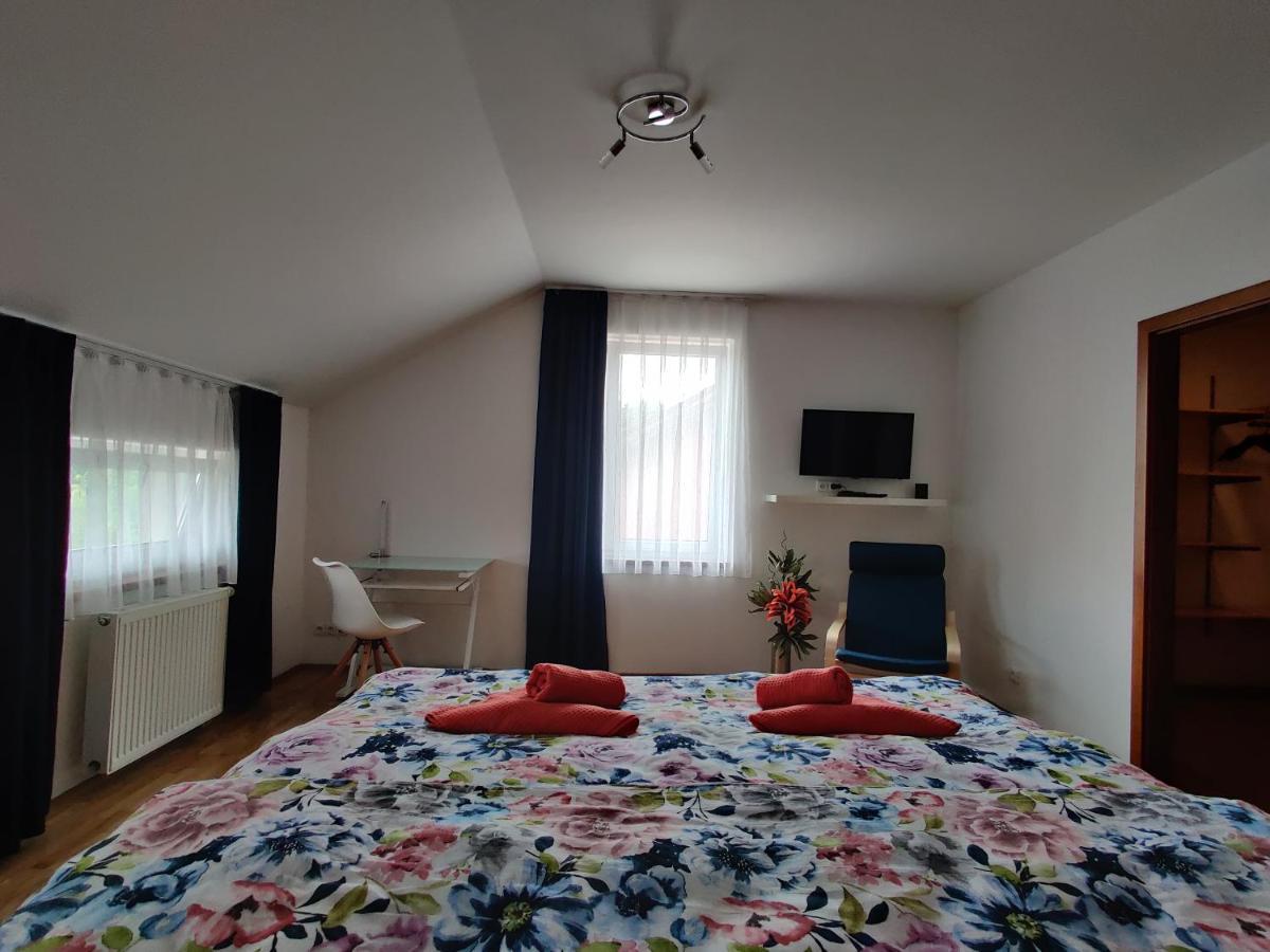 Apartmany V Nasem Olomouc Ngoại thất bức ảnh